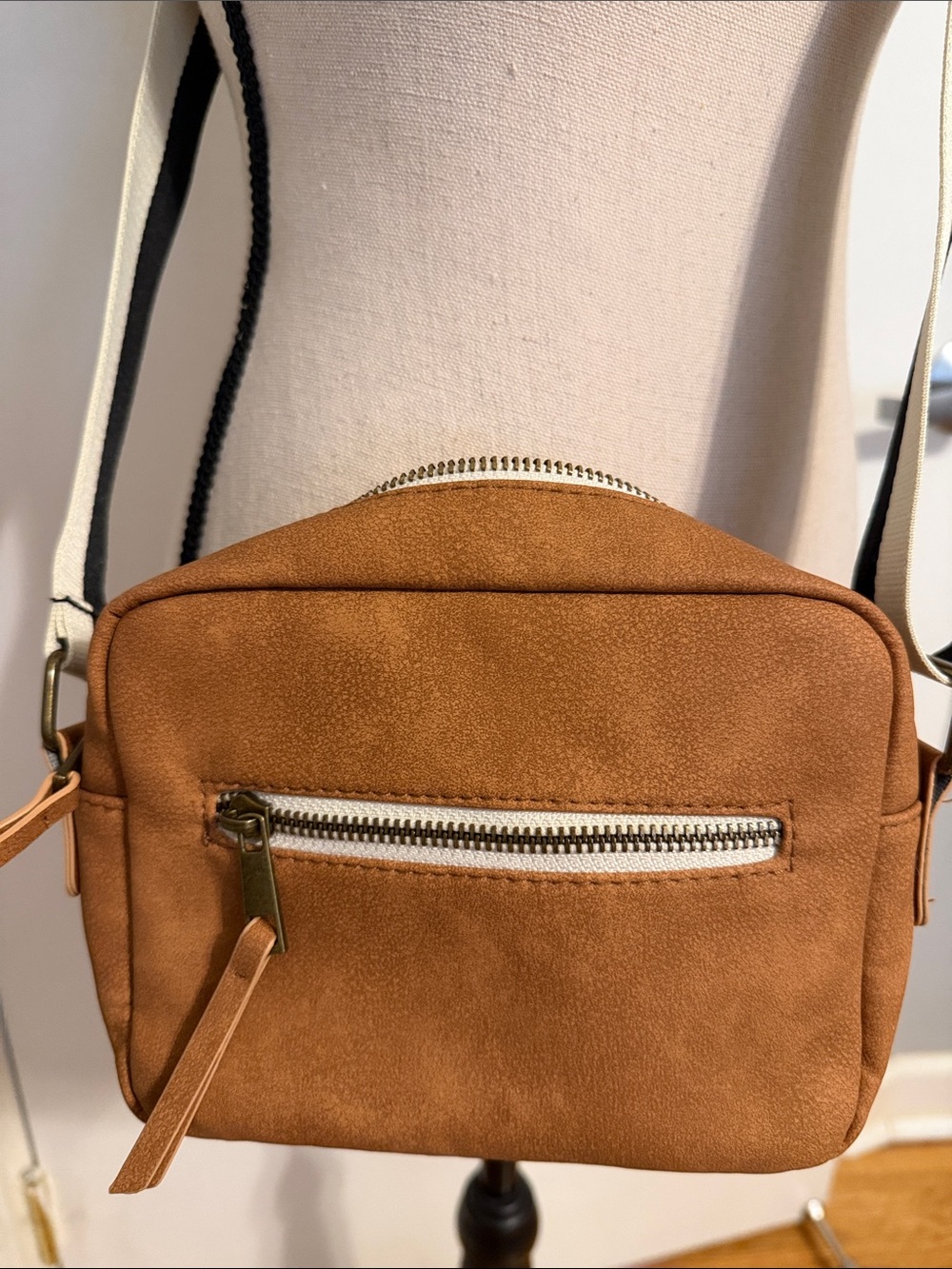 Natural Reflections Brown Purse with Black and Cream Camera/Guitar Style Strap